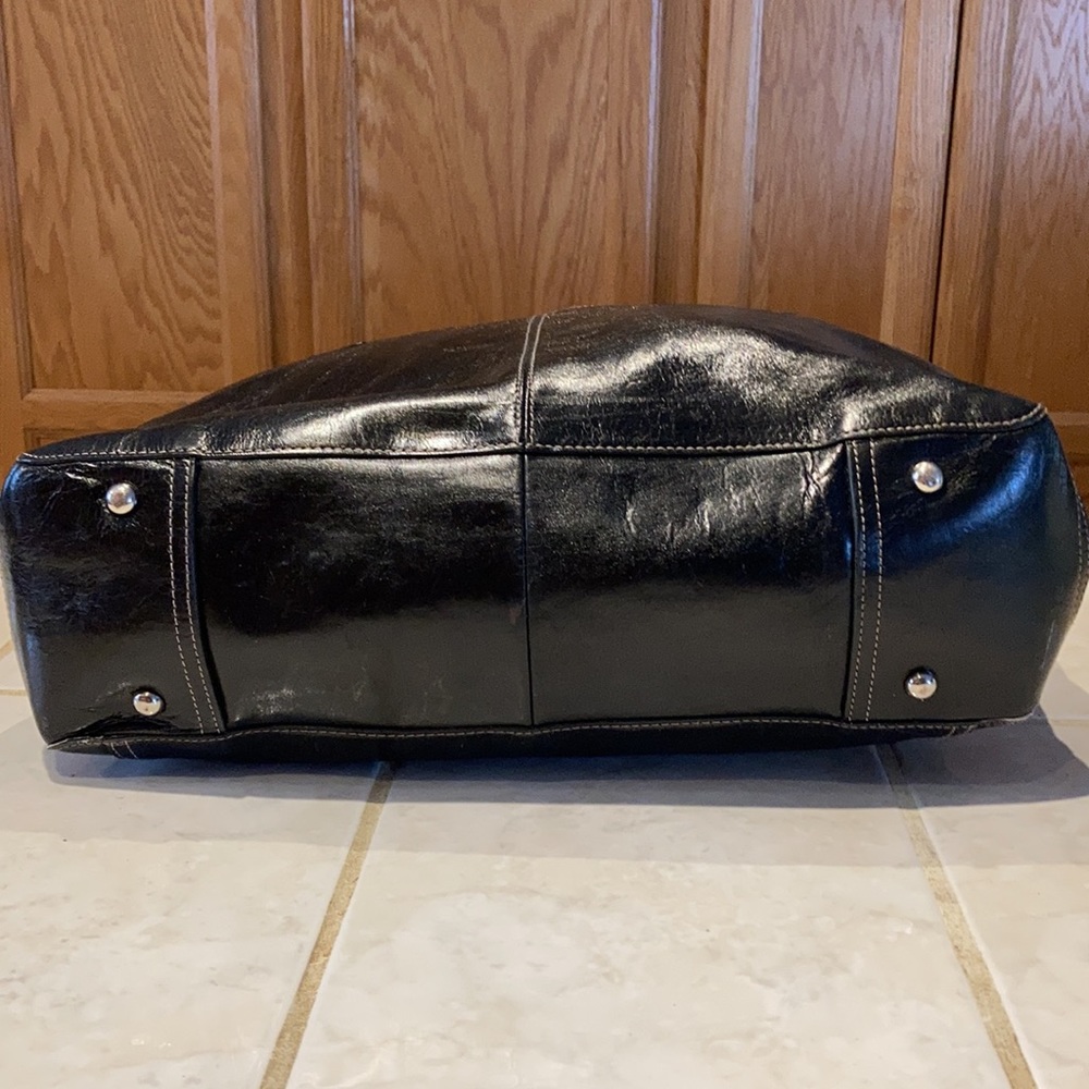 Fossil Vintage Black Patent Leather Tote Bag - Picture 4 of 5